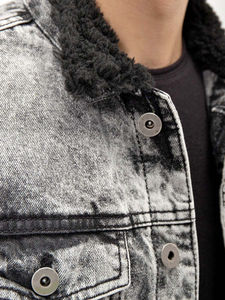 Vestes en jean décontractées pour hommes sur mesure avec tissu coupe-vent écologique, designs personnalisés et haute qualité - Product Image 5