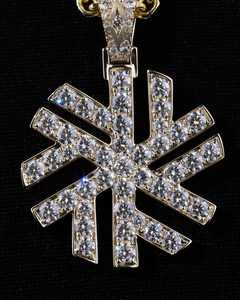 Pendentif flocon de neige en moissanite taille princesse plaqué argent 925 sur mesure de 1 pouce avec chaîne à maillons, cadeau de Noël idéal pour un petit ami - Product Image 3