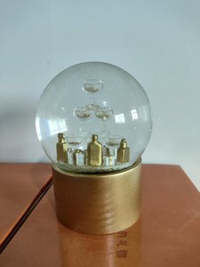 Figurines de jouets artistiques en résine miniature personnalisées <span class=keywords><strong>Hello</strong></span> <span class=keywords><strong>Kitty</strong></span>, faites à la main, mignonnes, globe à neige, musique, lumières, décoration intérieure, globe à eau - Product Image 4
