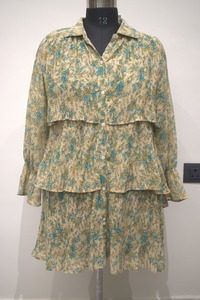 ชุดเดรสยาวคลุมเข่าลายดอกไม้ฤดูร้อนสำหรับผู้ใหญ่ ผ้าโพลีเอสเตอร์ 100% ดีไซน์หรูหรา พร้อมจีบเอวสไตล์ธรรมชาติ - Product Image 2