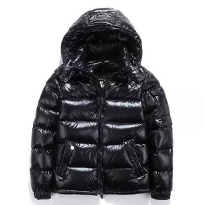 Veste d'hiver pour hommes personnalisée du fabricant de vêtements pakistanais Veste matelassée à capuche brillante Nouveau style Offre Spéciale OEM - Product Image 1