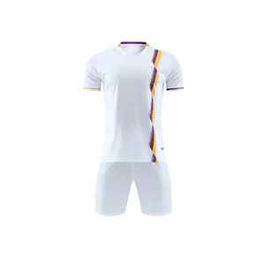 Vêtements de football respirants à séchage rapide personnalisés de haute qualité Maillot de football confortable Chemises et hauts Maillot de football Costume - Product Image 2