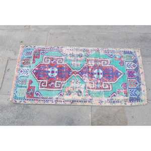 Alfombra Turca Vintage Pequeña de 1.6x3.1 pies, Alfombra de Lana con Diseño Floral Azul y Rojo - Product Image 4