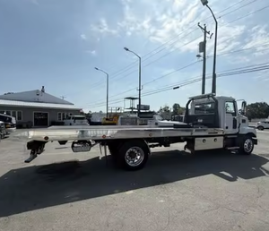 El mejor!! Camión Tractor Diésel de Larga Distancia 6x4 con Cabina Dormitorio para Distribución y Transporte Industrial - Product Image 4
