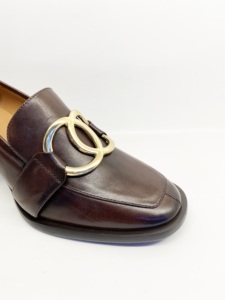 <span class=keywords><strong>Scarpe</strong></span> da donna <span class=keywords><strong>con</strong></span> <span class=keywords><strong>tacco</strong></span> Slip-On in stile mocassini di lusso <span class=keywords><strong>con</strong></span> tacchi spessi <span class=keywords><strong>scarpe</strong></span> firmate a punta chiusa per l'estate autunno primavera - Product Image 4