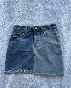 Jupe en jean midi décontractée pour femmes en gros, respirante, taille naturelle, bouton pour un style streetwear quotidien, automne - Product Image 4