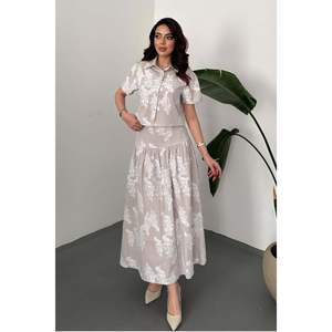 Conjunto de Camisa Beige y Falda Corsé - Beige - Product Image 2