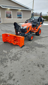 ใช้เครื่องเป่าหิมะ Kubota BX1880 |   เครื่องเป่าหิมะ Kubota BX1880 สำหรับรถแทรกเตอร์ แบบติดตั้ง 3 จุด พร้อม PTO สำหรับกำจัดหิมะ มีขาย - Product Image 2