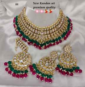 Conjunto de collar de gargantilla de cristal chapado en oro para mujer fabricante indio al por mayor - Product Image 1