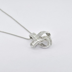 Collier pendentif en diamant de luxe pour femme Pièce de déclaration moderne avec Moissanite comme pierre principale en or blanc naturel élégant - Product Image 2