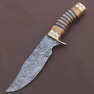 Cuchillo de caza de acero de Damasco hecho a mano personalizado con mango de madera y latón Incluye funda de cuero-Soporte OEM - Product Image 5