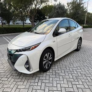 Toyota Prius Prime Premium 2017, Listo para Enviar - Product Image 1