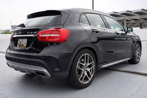 Mercedes-Benz AMG GLA45 Plus 2016 Usado en Buen Estado, Sin Accidentes, Volante a la Izquierda/Derecha - Product Image 3