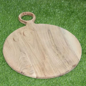 Planche à découper et plateau de service en bois - Durable, lavable au lave-vaisselle - Product Image 1