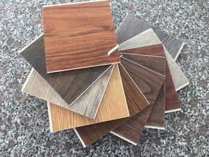 Tốt nhất người bán sang trọng <span class=keywords><strong>PVC</strong></span> Sàn Vinyl chống trượt không thấm nước sồi bấm vào gỗ kết cấu khu dân cư thương mại trong nhà sử dụng đá cẩm thạch - Product Image 3