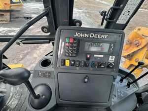 รถตักล้อยาง John Deere 410L มือหนึ่ง/มือสอง เครื่องยนต์ดีเซล ปั๊มไฮดรอลิก Bosch Rexroth ประหยัดน้ำมัน จัดส่งรวดเร็ว - Product Image 6