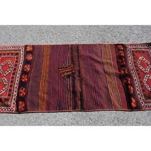 Tapis turc vintage, tapis de 2,8 x 6,8 pieds, tapis oriental en laine rouge - Product Image 3