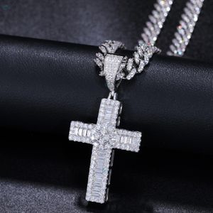 VVS Moissanite glacé croix Hip Hop pendentif baguette coupe célébrité Style pendentif cadeau pour lui et elle - Product Image 3