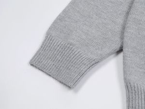 Pull tricoté d'hiver lourd de haute qualité pour hommes Sweat à capuche vierge personnalisé avec coupe ample et motif solide - Product Image 5