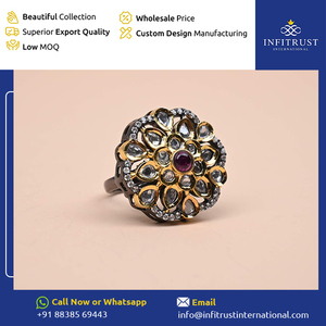 Venta al por mayor de exquisitos anillos de compromiso con diseño floral tachonado de piedra moissanita blanca en tonos oxidados de fabricante indio - Product Image 2