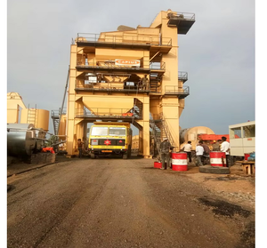 Mezclador de asfalto continuo industrial Bomba de material eficiente con componentes de núcleo PLC Superficie de carretera consistente - Product Image 1