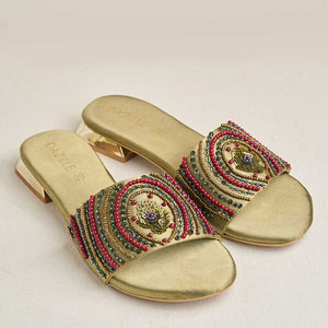 Décorations imprimées en satin, personnalisables (couleur et logo), de haute qualité, antidérapantes, en cuir fait main, tendance mode - Product Image 1