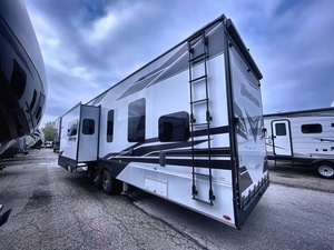 Grand Design Momentum 395MS d'occasion 2023 - Product Image 6