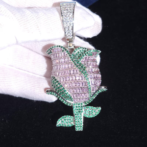 Collar con Colgante de Flor de Rosa con Diamantes Moissanite Engastados en Cadena Cubana de Plata 925, Joyería de Lujo Estilo Hip Hop - Product Image 2