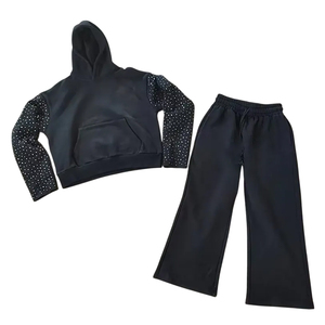 2025 survêtements d'hiver personnalisés Designer de haute qualité polaire lourde 100% Polyester strass Baggy pantalons de survêtement ensemble survêtement - Product Image 1