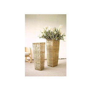 ตะกร้าหวายสำหรับปลูกต้นไม้ขนาดเล็กสำหรับตกแต่งในร่มและระเบียงดีไซน์ทำด้วยมือ - Product Image 1