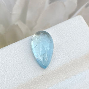 Belle pierre Cabochon en forme de poire aigue-marine de couleur naturelle avec une pierre précieuse en vrac de bon lustre pour la fabrication de bijoux 1.97 carats - Product Image 1