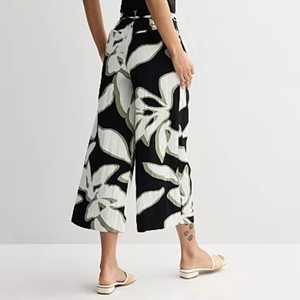 กางเกงเอวลอยกว้างผูกเชือกสำหรับผู้หญิง | pantalones anchos cortos CON cintura ajable Para mujer - Product Image 5
