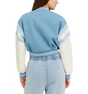 แจ็คเก็ตวาร์ซิตี้ทรงครอปสำหรับผู้หญิง ดีไซน์ทันสมัย แขนยาว สวมใส่สบาย พร้อมสีและโลโก้ปักแบบกำหนดเอง - Product Image 6