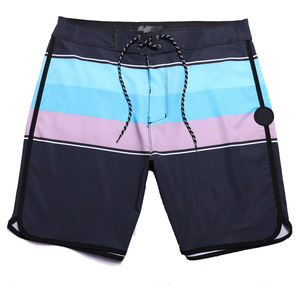Shorts de plage en maille pour hommes bon marché en gros Shorts de gym unis à séchage rapide grande taille Shorts de fitness avec poches pour hommes - Product Image 1