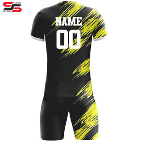 Uniformes classiques complets 2025 à séchage rapide Maillots de football Ensemble bon marché Maillot de football vintage personnalisé en gros bon marché - Product Image 2