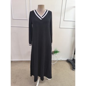 Robe longue en viscose à deux fils pour femme, à manches longues, col en V et poches, 38549 - Noir - Product Image 4