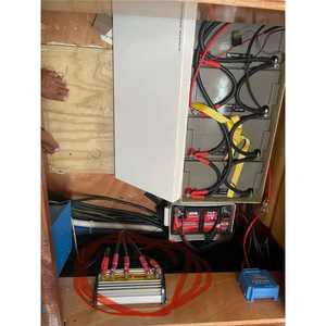 Bateaux à moteur Lagoon 380 S2 Inverter & Convertisseur à vendre - Product Image 3