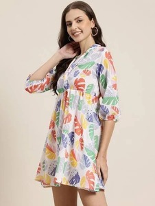 Robe courte indienne faite à la main en coton imprimé fleuri tenue de fête élégante taille naturelle cadeau de mariée personnalisé vente de Style doux - Product Image 2