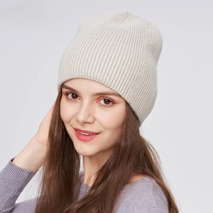 Gorro de punto negro con cubierta de cara suave y bordado, éxito de ventas OEM, jacquard con logotipo personalizado - Product Image 4