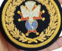 Logo personnalisé Designer 100% Bullion Wire Crest Blazer brodé à la main Insignes d'or de poche