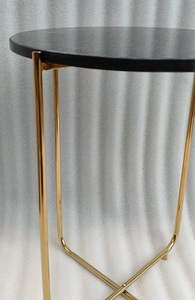 Mesa auxiliar plegable de acero inoxidable con mármol negro natural regular y estructura recubierta de deposición de vapor físico - Product Image 2