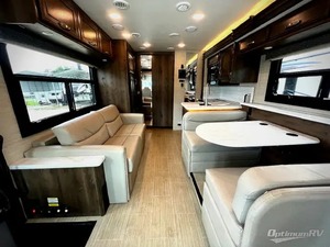 Camping-car E-N-T-E-G-R-A RV C-O-A-C-H VISION 27A modèle 2022 d'occasion en bon état, haute performance, 36 pieds de long, charge utile de 2000 kg, couleur foncée, à vendre - Product Image 3