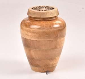 Urne funéraire en bois de manguier magnifique pour cendres humaines avec gravure personnalisée, design personnalisable et capacité de 200 pouces cubes - Urne commémorative - Product Image 3