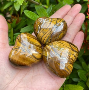 Nueva Llegada Super Calidad Venta Caliente Ojo de Tigre Cristal Hinchado Corazón Bolsillo Piedra Curación Preocupación Piedra Chakra Energía Arte Decoración - Product Image 1