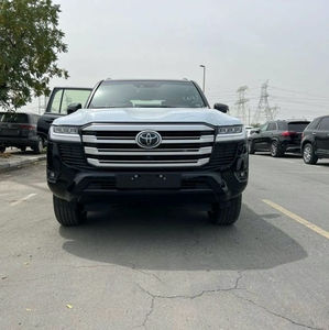 Precio Directo de Fábrica 2025 Toyota Land Cruiser VX 3.3L Diésel, Asientos VIP de Lujo MBS y Techo con Luces de Estrellas - Product Image 1