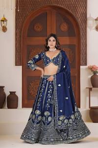 Lehenga Choli para Mujer, Azul Marino y Blanco Marfil, Reversible, Informal, para Bodas y Fiestas, con Bordado Intrincado y Lentejuelas, en Seda Chinon - Product Image 3