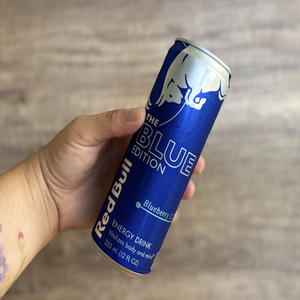 Entrega rápida Compra Red Bull Blue Edition Blueberry Energy Drink al mejor precio y ahorra hoy - Product Image 1