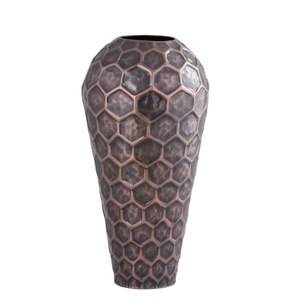 แจกันดอกไม้ทำจากทองแดงโบราณของตกแต่งโต๊ะสำหรับตกแต่งบ้านของตกแต่งโต๊ะในโรงแรมทำจากอินเดีย - Product Image 1