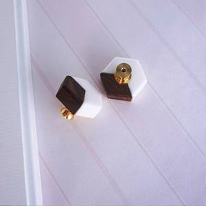 Boutons en marbre noir et doré Boutons en marbre les plus vendus avec une taille de forme de couleur personnalisée fabriqués en Inde Article - Product Image 2