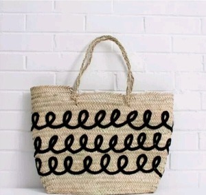 Bolsas de yute pesadas de diseño único con asas perfectas para uso superior Bolsas naturales duraderas de lujo de calidad superior Precios al por mayor - Product Image 1